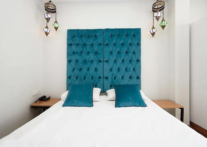 Alf Hotel