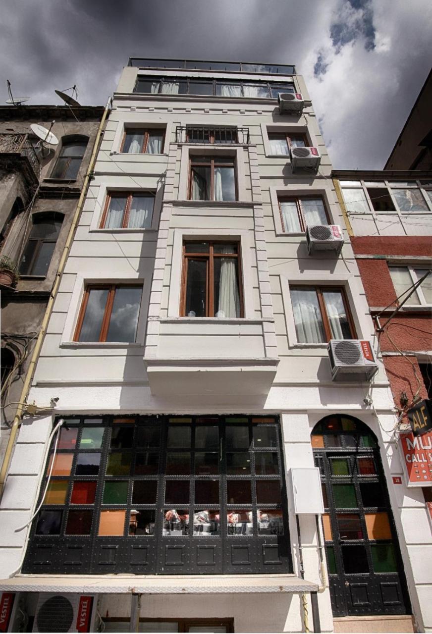 Alf Hotel